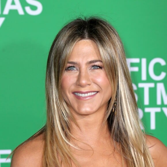 Jennifer Aniston foi receptiva com o pedido de desculpas do ex-namorado