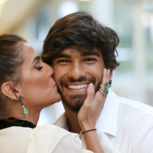 Deborah Secco contou que planeja o segundo filho com Hugo Moura