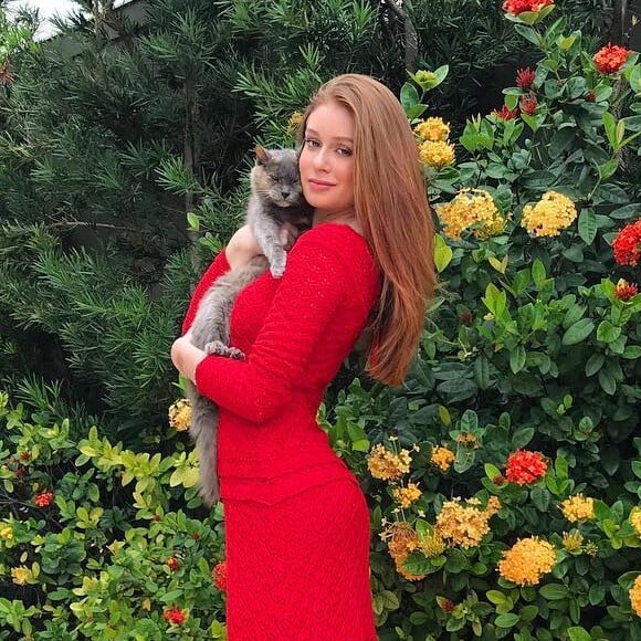 Marina Ruy Barbosa dá dica de fotografia para fã nesta quarta-feira, dia 14 de junho de 2017