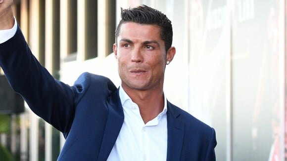Cristiano Ronaldo pagou R$ 750 mil por barriga de aluguel de filhos gêmeos