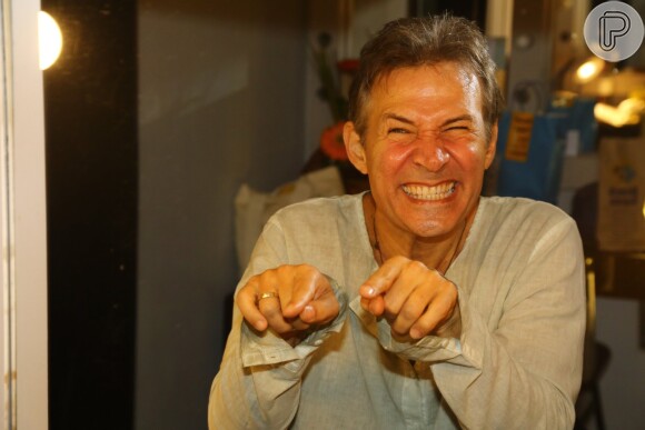 Nelson Freitas é protagonista de 'Se Eu Fosse Você - O Musical', 25 de março de 2014