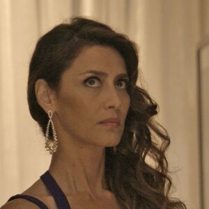 Joyce (Maria Fernanda Cândido) descobre a traição de Eugênio (Dan Stulbach) e exige saber quem é a amante dele, na novela 'A Força do Querer'