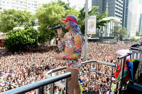 Pabllo Vittar cansou seus sucessos 'k.o.', 'Todo Dia', entre outros sucessos na Parada LGBT