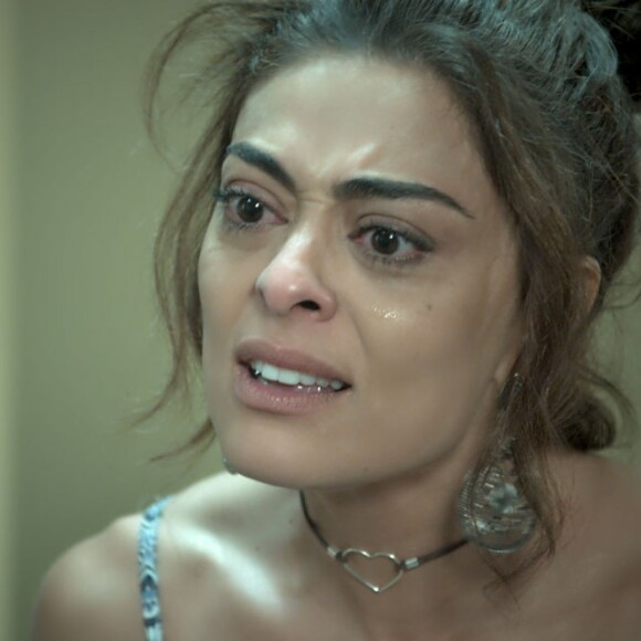 Bibi (Juliana Paes) chama Jeiza (Paolla Oliveira) de 'cachorra' e 'frustrada', em discussão, na novela 'A Força do Querer'