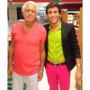 Antonio Fagundes aposta em peças coloridas e estilosas, aos 64 anos