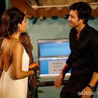 'Em Família': Luiza descarta namoro com Laerte, mas elogia beijo. 'É muito bom'