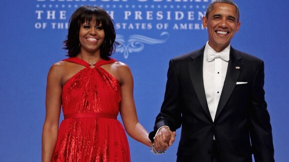Michelle Obama brilha em baile e se declara a Obama: 'Amor da minha vida'
