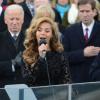 Beyoncé canta o hino americano para celebrar a posse do segundo mandato do presidente Barack Obama