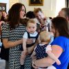 Príncipe George, filho de Kate Middletlon e do Príncipe William, chama atenção em evento na Nova Zelândia