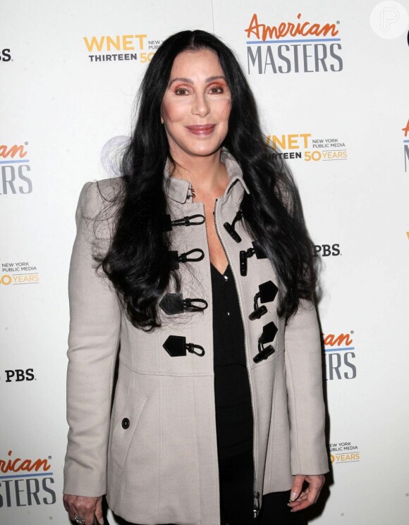 Após 11 anos sem novidades, Cher prepara surpresas para 2013