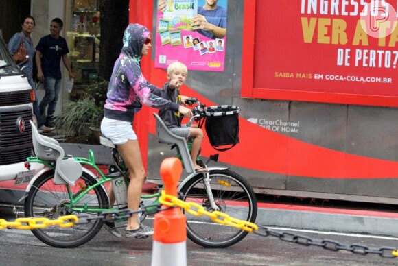 Fernanda e Rodrigo preparam festa de aniversário para os gêmeos