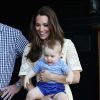 Kate Middleton e príncipe William levaram o príncipe George Alexander Louis para conhecer um coelho que leva o seu nome no Zoo australiano