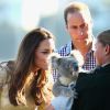 Kate Middleton cheirou o coala e percebeu que ele exala eucalípto por conta de sua alimentação