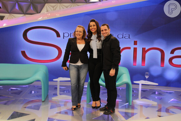 Sabrina Sato com Rita Fonseca e Cesar Barreto Filho, os diretores de seu programa