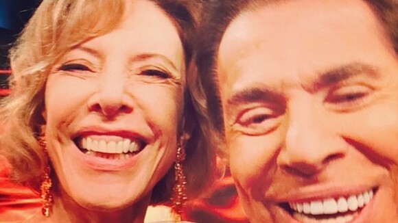 Silvio Santos faz primeiro 'selfie' público com Marília Gabriela: 'Patrão'