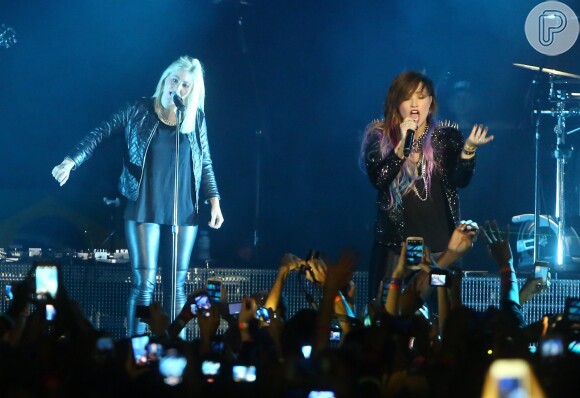 Demi Lovato se apresenta no Rio de Janeiro neste domingo, 27, e é ovacionada por fãs