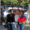 Grazi Massafera passeia com Sofia em shopping do Rio nesta quarta-feira (30 de abril de 2014)