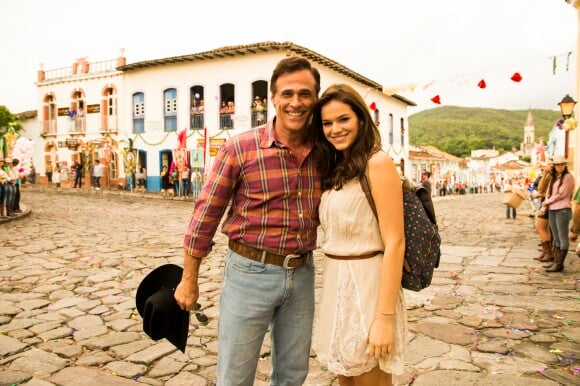Na trama de Manoel Carlos, Oscar Magrini viveu Ramiro, pai de Helena, interpretada no início da trama por Bruna Marquezine