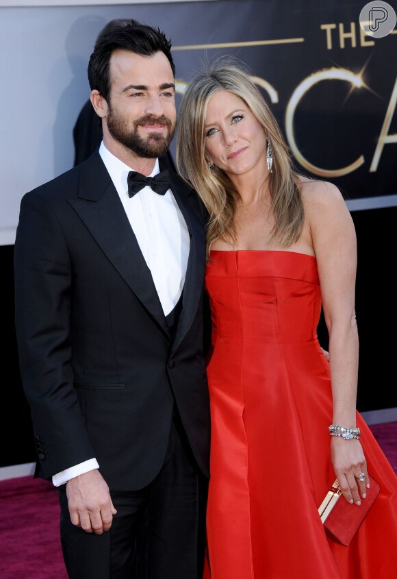 Justin Theroux quer que seu casamento com Jennifer Aniston não tenha bebida alcoólica