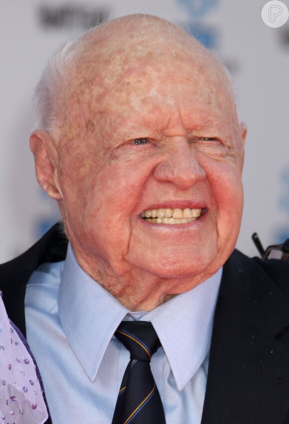 O ator Mickey Rooney morreu de causas naturais, aos 93 anos, no início de abril . Ele foi um dos atores mirins mais famosos da história do entretenimento