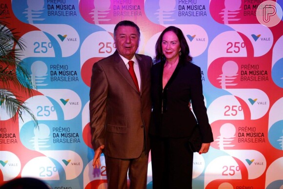 Arnaldo Cézar Coelho e a mulher, Graça Coelho, no Prêmio da Música Brasileira