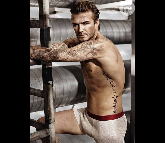 David Beckham mostra corpão em campanha publicitária