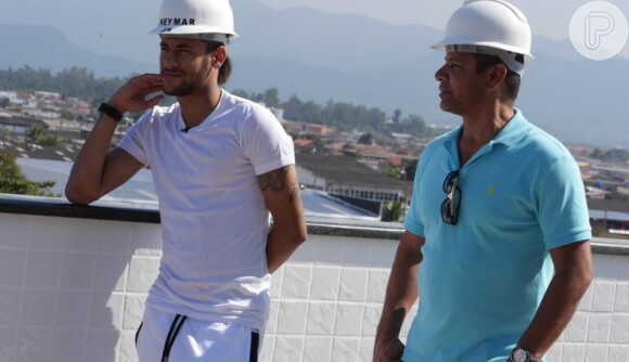 Na terça-feira, 20 de maio de 2014, Neymar visitou obras do seu instituto em São Paulo. 'Estou muito feliz de poder realizar este projeto'. declarou o atleta