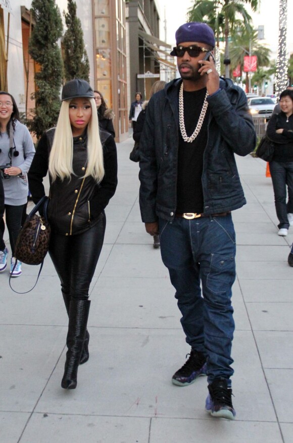 Nicki Minaj teria sido traída pelo namorado de longa data, Safaree Samuels, segundo a revista 'Star', que chega às bancas nesta quinta-feira, 31 de janeiro de 2013
