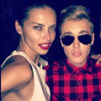 Justin Bieber ficou com Adriana Lima em festa no Festival de Cannes, diz revista
