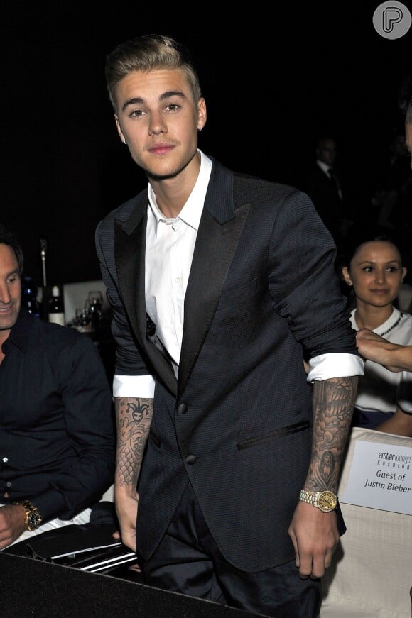 Justin Bieber insistiu para ficar com adriana Lima durante o Festival de Cannes 2014