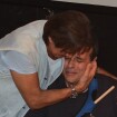 Roberto Carlos se emociona em show do filho Dudu Braga, em São Paulo
