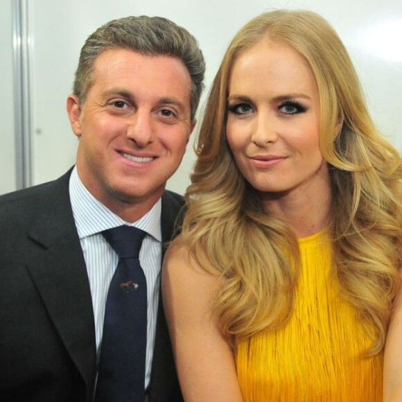 Angélica acredita que Luciano Huck seria um bom político: 'Organiza bem as coisas'