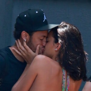 Bruna Marquezine fez declaração para o namorado, Neymar: 'Que você seja ainda mais feliz e que eu possa contribuir para isso!'