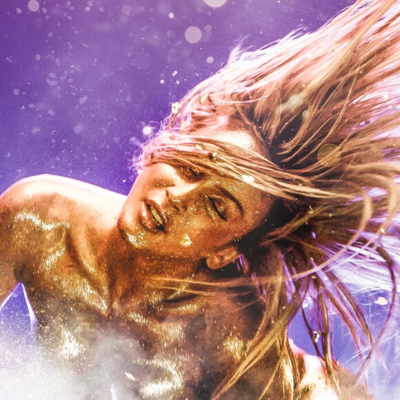 'Eu queria muito glitter. Queria que fosse sensual, mas sem os esteriótipos comuns ao carnaval', explicou Claudia Leitte