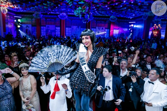 Em 2017, a apresentadora Sabrina Sato foi coroada como rainha do Baile do Copa