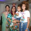 A família de Preta Gil apostou em um figurino colorido para o primeiro dia de Carnaval em Salvador