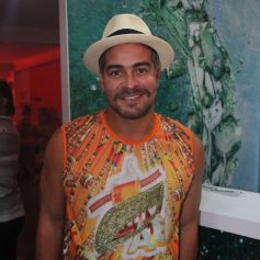 Thiago Martins garantiu não ter um affair no momento: 'Não estou com ninguém, estou solteiro e muito focado na minha música'
