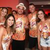 Thiago Martins curte primeiro dia do carnaval em Salvador, na Bahia, na noite desta quinta-feira, 8 de fevereiro de 2018