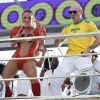 Claudia Leitte e Pitbull se divertiram no bloco Blow Out, em Salvador