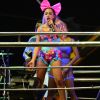 Anitta usou look inspirado no clipe de 'Essa Mina é Louca' ao cantar com seu Bloco das Poderosas nesta sexta-feira, dia 9 de fevereiro de 2018, no Carnaval de Salvador