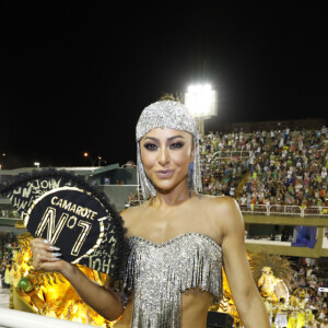 Sabrina Sato esteve em um camarote vip na Marquês de Sapucaí no Carnaval do Rio de Janeiro neste domingo, 11 de fevereiro de 2018