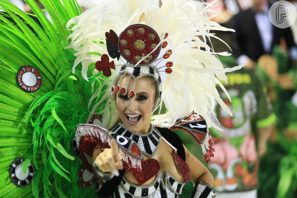 Carla Diaz foi musa do Carnaval da Grande Rio em 2018