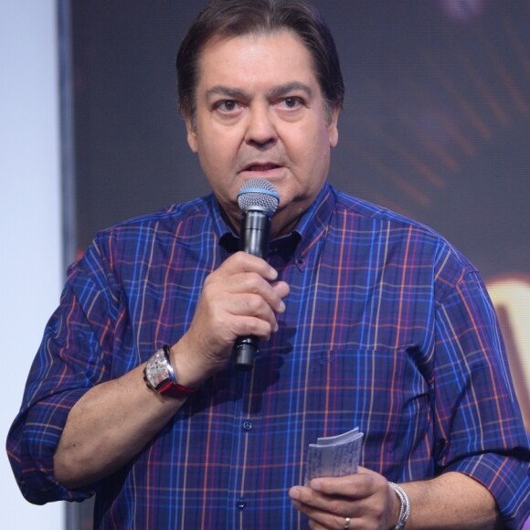 'Não tenho mérito nenhum. Todo mundo que está na vida, que tem felicidade, saúde e está numa profissão que gosta tem a obrigação de tentar melhorar a vida para todo mundo', justificou Faustão