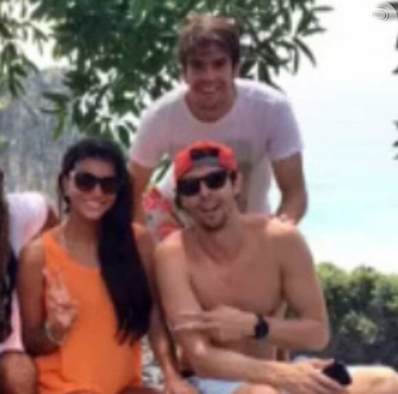 Jakelyne Oliveira e Kaká se encontraram em Fernando de Noronha