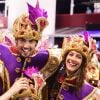 Caio Castro e a namorada, Mariana D'Ávila, desfilam pela Águia de Ouro na noite desta sexta-feira, dia 17 de fevereiro de 2018