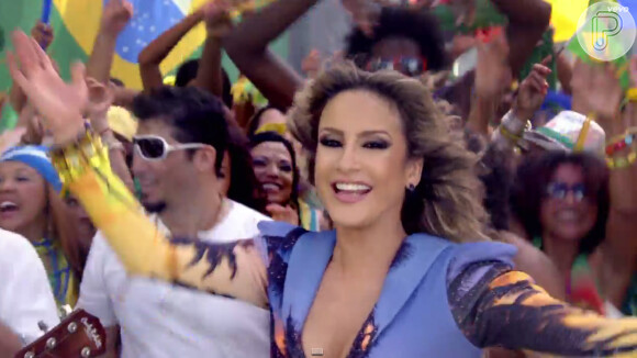 Claudia Leitte gravou o clipe de 'We are one' com Jennifer Lopez e Pitbull; a música é a oficial da Copa do Mundo de 2014