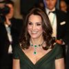 Kate Middleton é alvo de comentários ao usar vestido verde no Bafta, em 18 de fevereiro de 2018