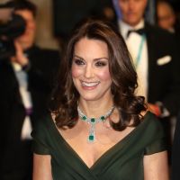 Kate Middleton gera comentários na imprensa ao usar vestido verde no Bafta 2018
