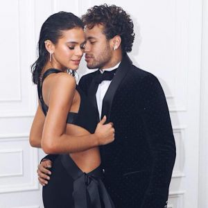 Neymar elogia Bruna Marquezine por look na Sapucaí, em 18 de fevereiro de 2018