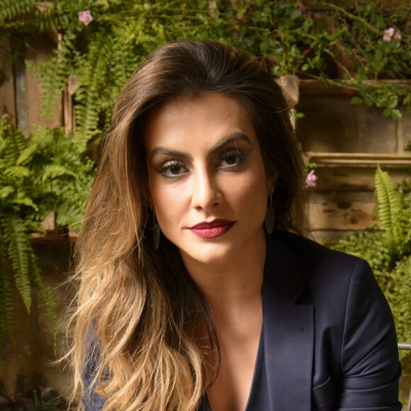 Cleo acalmou os fãs ao contar que vai ficar três dias longe das redes sociais: 'Ficarei bem'